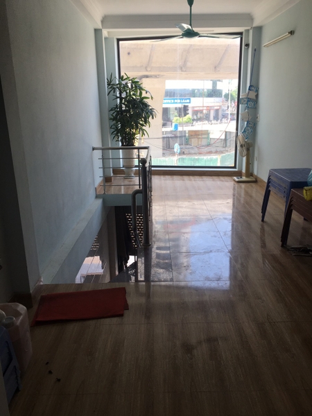 Cho Thuê Cả Nhà 42m2*3 Tầng,Kinh Doanh Hoặc Làm Văn Phòng