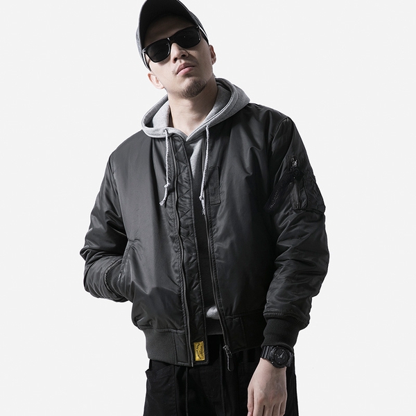 Phong cách với áo khoác nam mix với áo hoodie