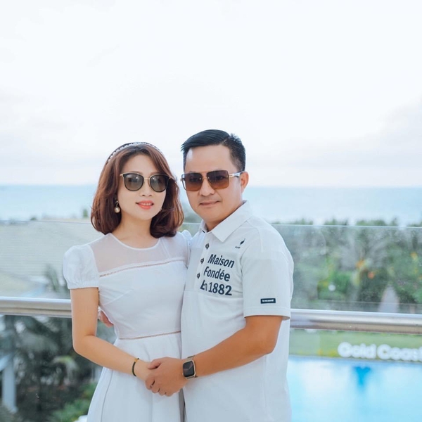 GIA ĐÌNH ANH CHỊ PHƯƠNG HẰNG - THƯƠNG HIỆU THỜI TRANG ELISE QUẢNG BÌNH