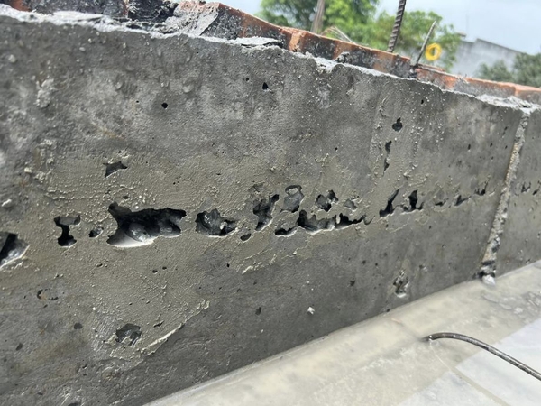 RỖ BÊ TÔNG LÀ GÌ? NGUYỄN NHÂN VÀ CÁCH XỬ LÝ BÊ TÔNG BỊ RỖ