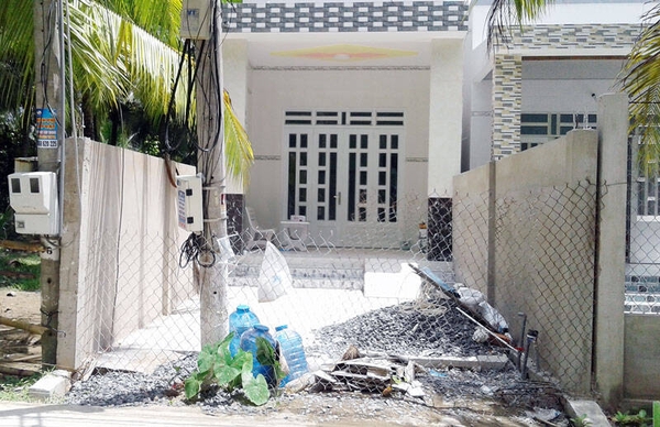 CÁCH HÓA GIẢI PHONG THỦY CỘT ĐIỆN TRƯỚC CỬA NHÀ