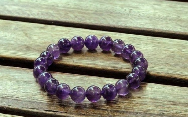 ĐÁ PHONG THỦY MỆNH HỎA MANG LẠI MAY MẮN CHO GIA CHỦ