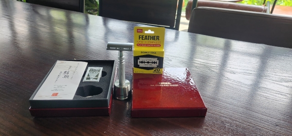 Bộ Bàn Cạo Râu Cao Cấp Feather, Nhật Bản Thế giới dao