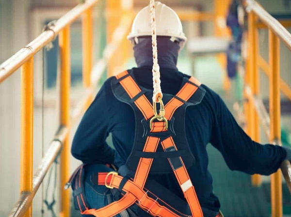 Lưu ý khi mua dây đai an toàn làm việc trên cao