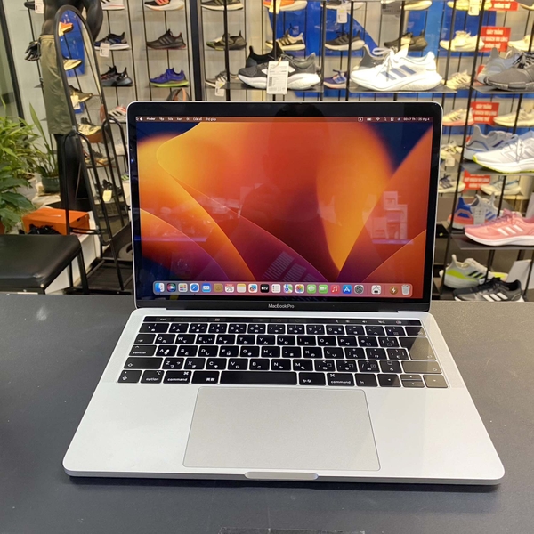 da-qua-su-dung-apple-macbook-pro-2018-core-i7-ram-16gb-ssd-1tb-bac-japansport