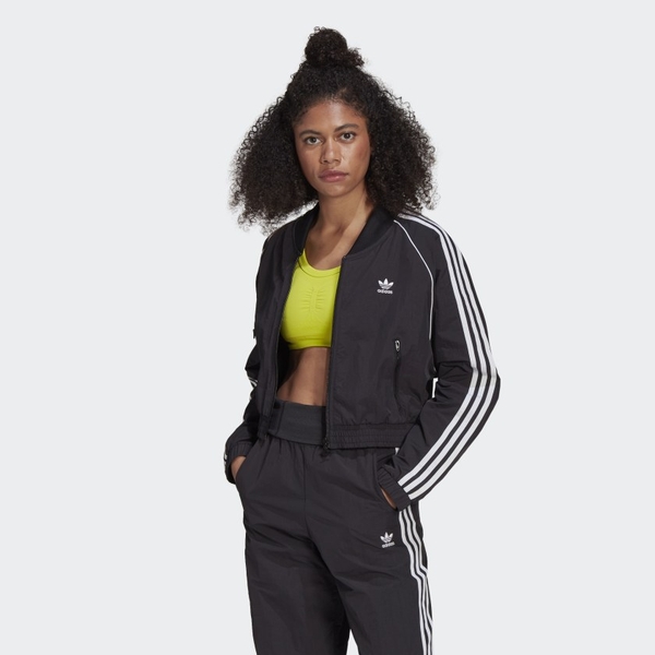 ao-khoac-adidas-chinh-hang-adicolor-classics-cropped-fashion-track-jacket-den-ja