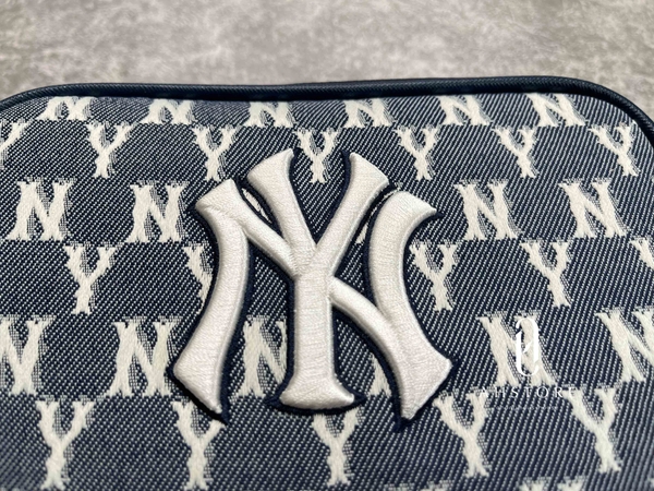 [MLB] Túi đeo chéo chữ nhật Jacquard Monogram