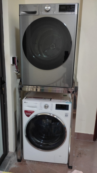 Giá Kệ máy giặt máy, máy sấy 2 tầng  inox gấp được vận chuyển lắp đặt tiện lợi