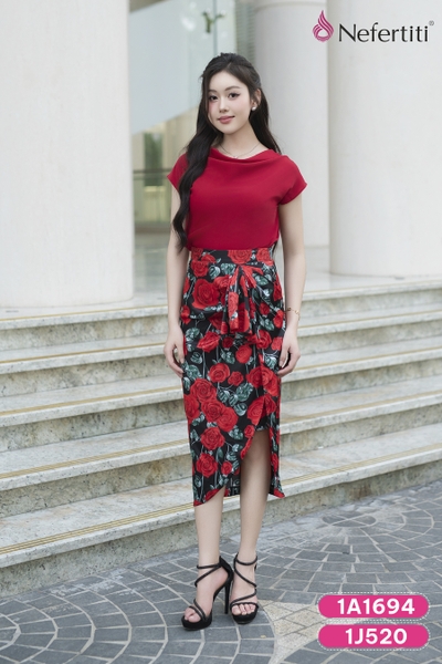 1J520 - Chân Váy Họa Tiết Hoa Đỏ