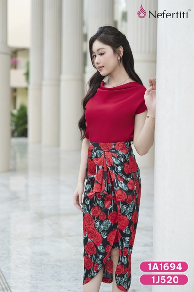 1J520 - Chân Váy Họa Tiết Hoa Đỏ