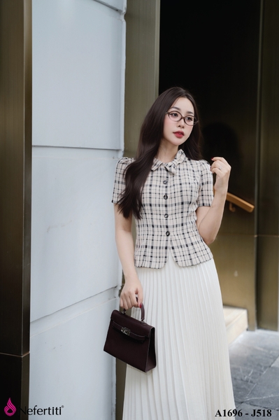 1J518 - Juyp xếp ly trắng