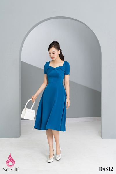 1D4312 - ĐẦM CỔ VUÔNG XẾP VẢI ĐIỆU ĐÀ