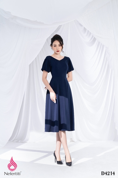 3D4214 - ĐẦM DÁNG XÒE CỔ ĐÍNH ĐÁ