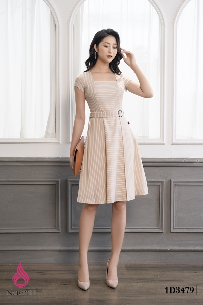 1D3479 - ĐẦM XÒE CỔ VUÔNG