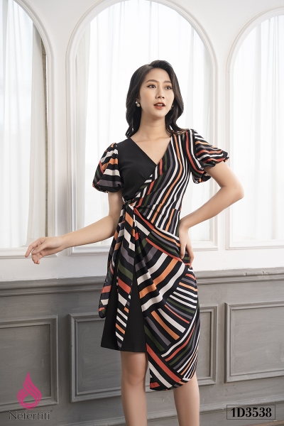 1D3538 - ĐẦM HỌA TIẾT VẠT CHÉO