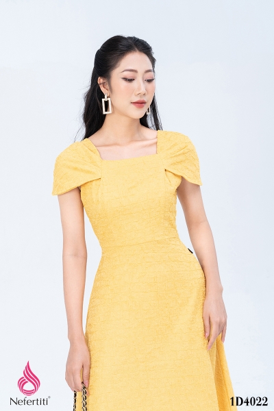 1D4022 - ĐẦM VÀNG DÁNG DÀI SANG TRỌNG