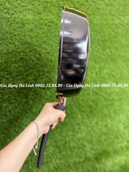 Chảo chống dính ultra Titanium Sunhouse ST28B - Đường kính 28cm, Chống dính Ultra Titanium (ILAG Thụy Sĩ) độ bền 15 năm, Bảo hành 36 tháng với mọi lỗi kỹ thuật