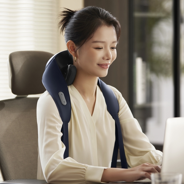 Đai massage vai cổ PHILIPS PPM3322