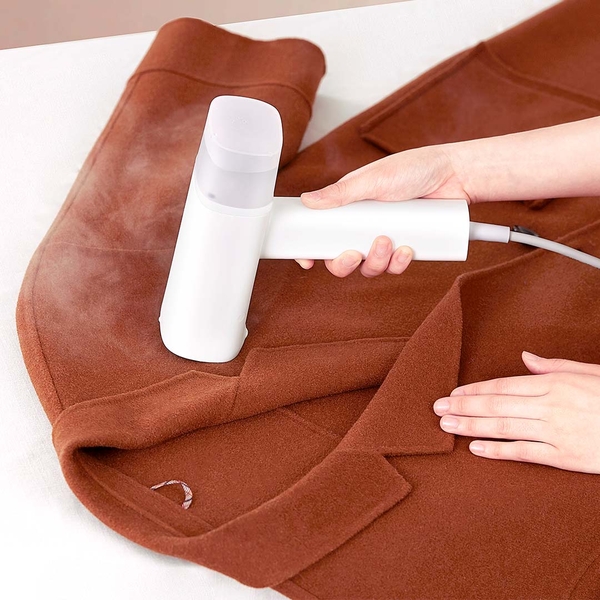 Bàn ủi hơi nước LOFANS GT-306LW