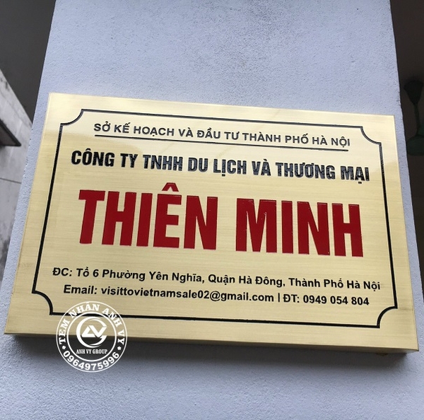 bien-cong-ty-inox-xuoc-vang-gap-chan-vuong