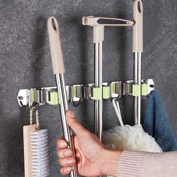 Móc treo kẹp giữ chổi đa năng bằng inox 304, dùng keo dán hoặc vít