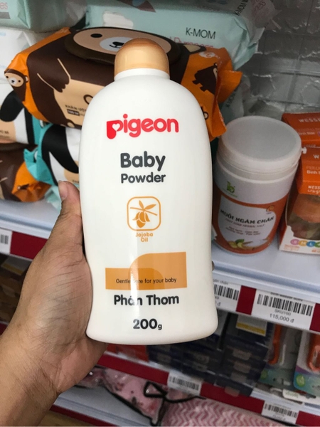 Phấn rôm Pigeon 200g