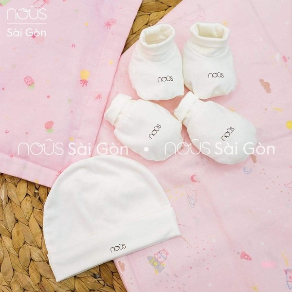 Nous Set BTBC trắng