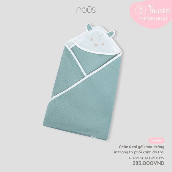 Chăn ủ tai gấu màu trắng in trang trí phối xanh da trời
