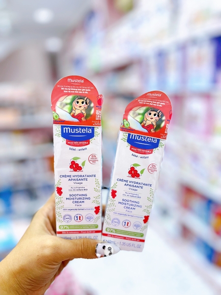 Kem Dưỡng Mặt Da Nhạy Cảm Soothing Moisturizing Face Cream 40ml