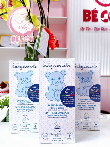 Sữa tắm gội chiết xuất hoa sen Babycoccle