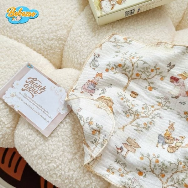 khăn sữa set 5 muslin 4 lớp hoạ tiết cổ tích