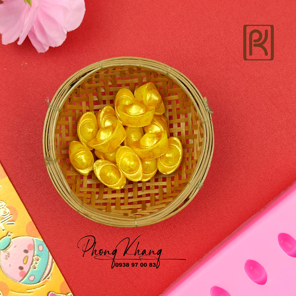 khuon-silicon-lam-rau-cau-hinh-thoi-vang-nhi