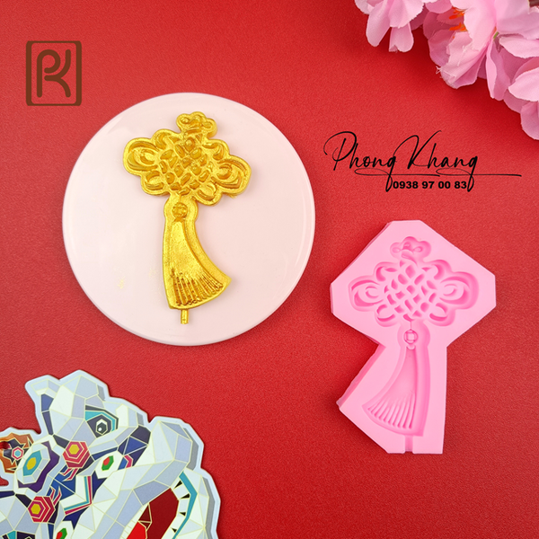 khuon-silicon-lam-rau-cau-hinh-day-treo-nhu-y