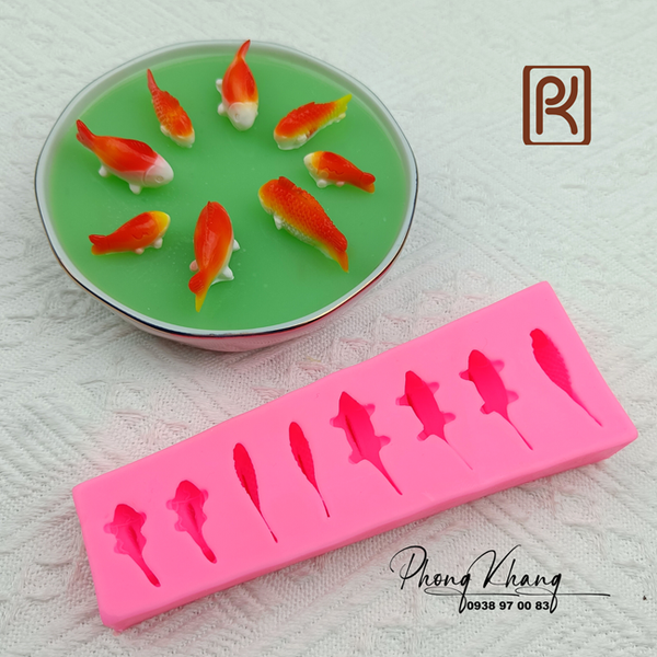 khuon-silicon-lam-rau-cau-hinh-8-con-ca-chep-nho