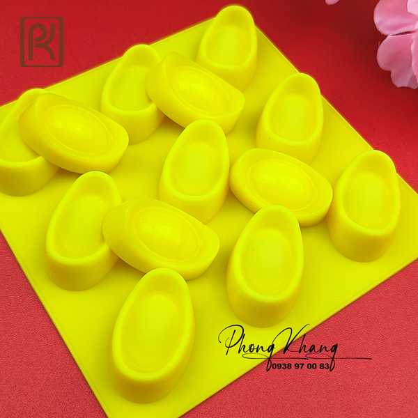 khuon-silicon-lam-rau-cau-thoi-vang-nho