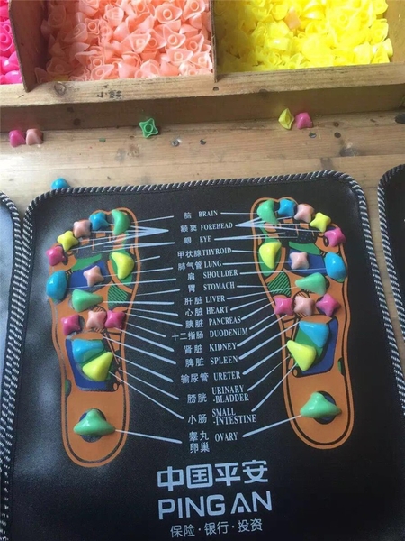 Tấm thảm massage chân