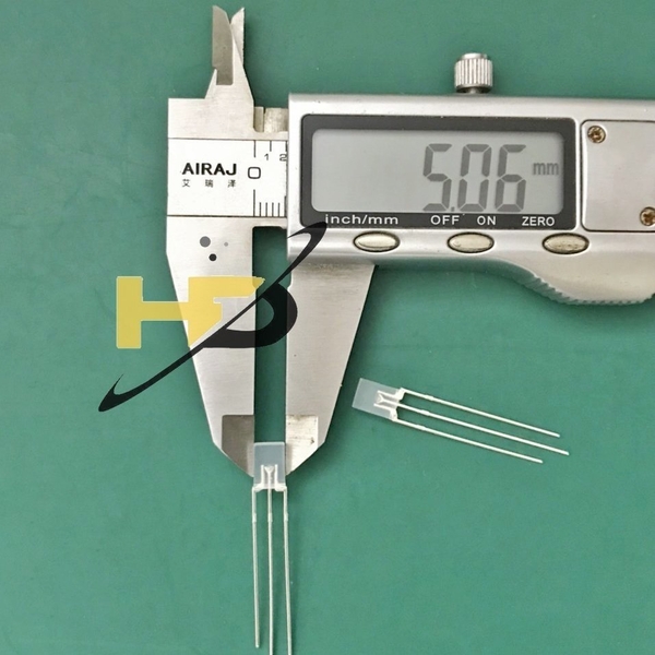 LED Vuông 3 Chân Ánh Sáng Xanh Đỏ 2x5x7mm Siêu Sáng