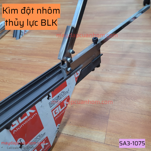 kim-dot-lo-cua-thuy-luc-nhom-blk