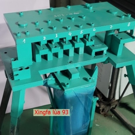 dot-dap-cua-lua-nhom-xingfa-93-a007
