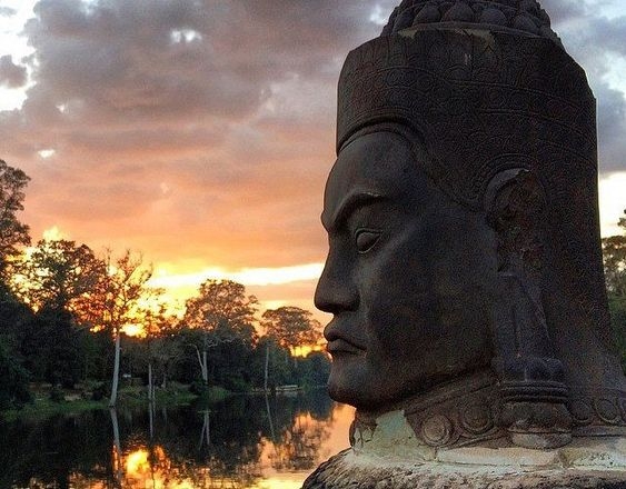 CAMBODIA HIGHLIGHT TOUR 4 DAYS 3 NIGHTS
