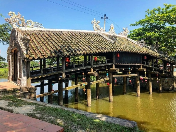 HUE AUTHENTIC VILLAGE TOUR FROM CHAN MAY PORT