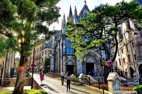 BA NA HILLS AND GOLDEN BRIDGE FULL-DAY ADVENTURE