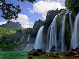 BACH MA NATIONAL PARK TREK AND LANG CO BEACH TOUR