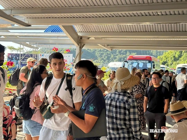 CAT BA ISLAND FULL-DAY ESCAPADE