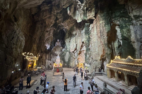 MARBLE MOUNTAINS AND HOI AN FULL-DAY ADVENTURE