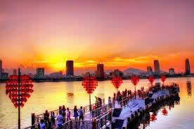 DA NANG HIGHLIGHTS AND NATURAL WONDERS FULL-DAY TOUR