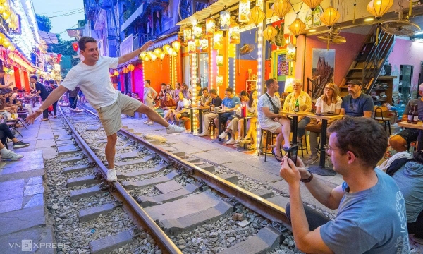 VIETNAM AUTHENTIC 10 DAYS