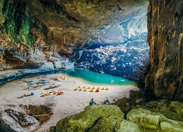 PHONG NHA CAVE AND HISTORICAL JOURNEY FULL-DAY TOUR