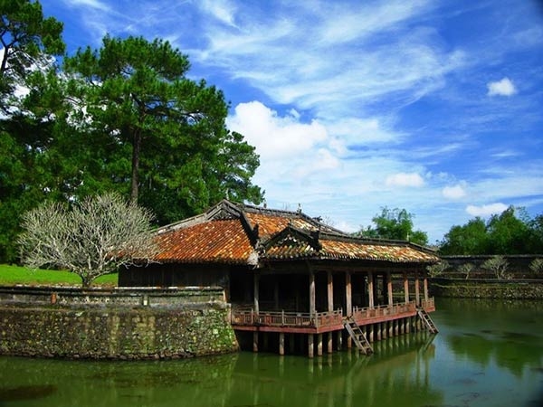 HUE BIKING AND ROYAL TOMBS