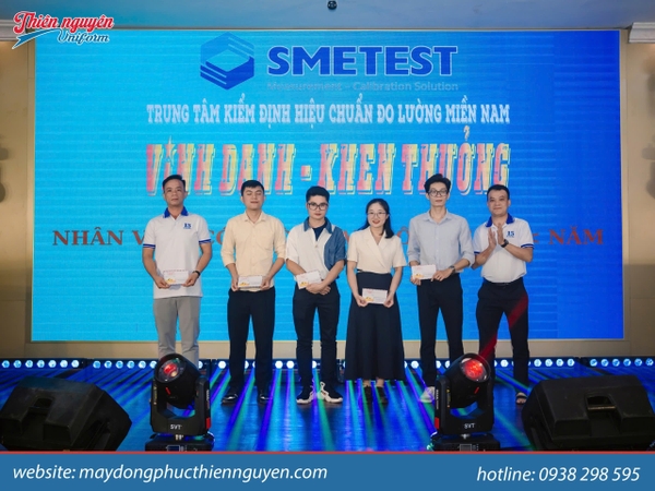 Áo thun đồng phục team building